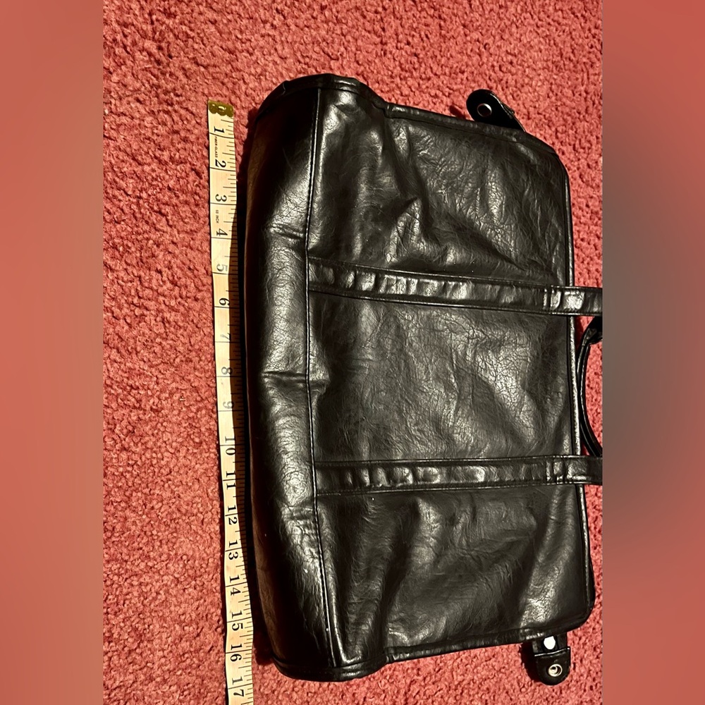 VINTAGE BLACK LEATHER BRIEFCASE/LAPTOP BAG w/DOUBLE TOP HANDLES & POCKETS 16x11 - Picture 9 of 9